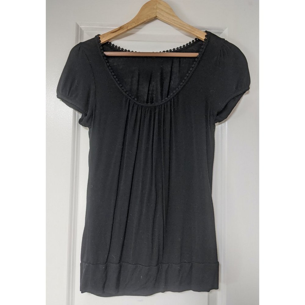 Black Scalloped Edge Top